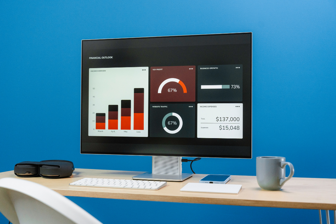 A horizontal screenshot of an SEO audit dashboard highlighting duplicate content warnings and metrics on a desktop screen.