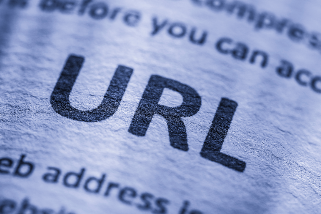 A digital illustration showing a well-structured SEO-friendly URL for a product page, highlighting key elements such as hyphens, short length, and keyword optimization.